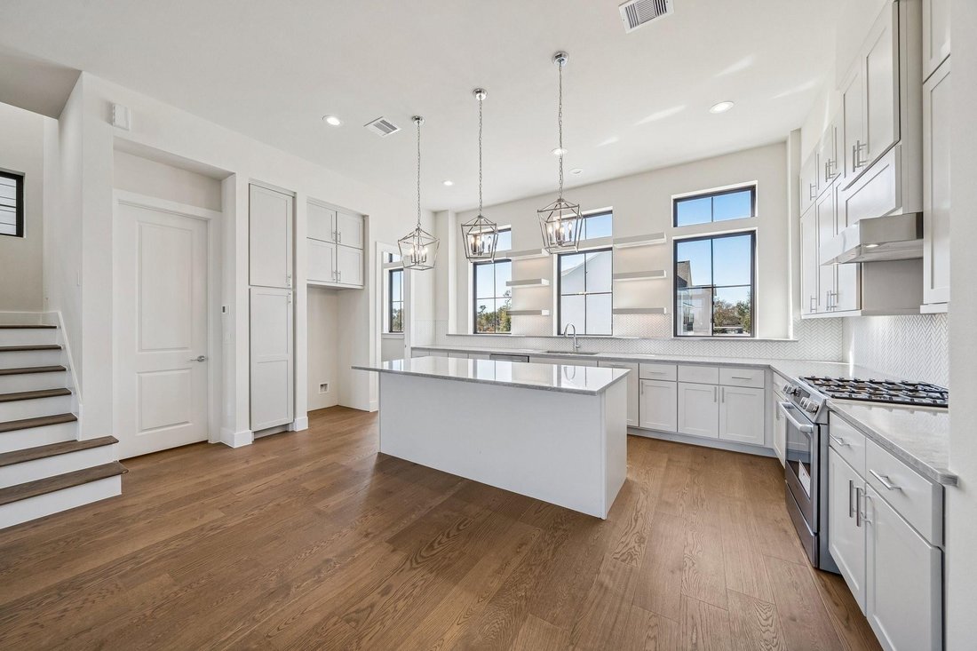 House in Houston, Texas, United States 3 - 18459880