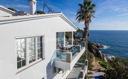 Casa en Costa Brava, España 1