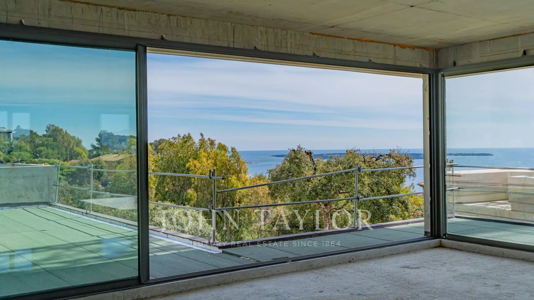 House in Cannes, Provence-Alpes-Côte d'Azur, France 3 - 18468809