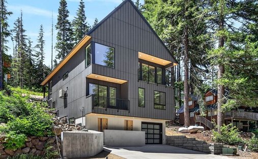 House in Snoqualmie Pass, Washington, United States 1