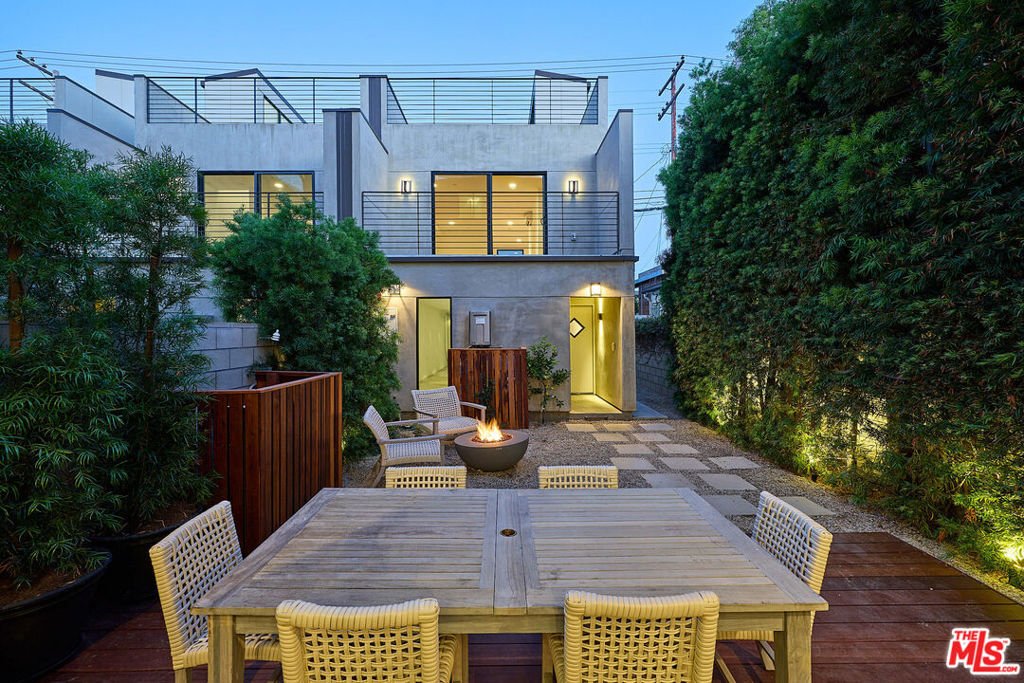 House in Los Angeles, California, United States 1 - 18459102
