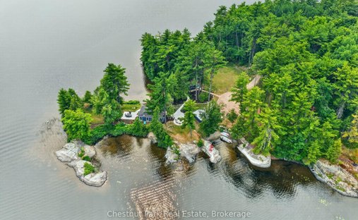 Casa a Wanikewin, Ontario, Canada 1