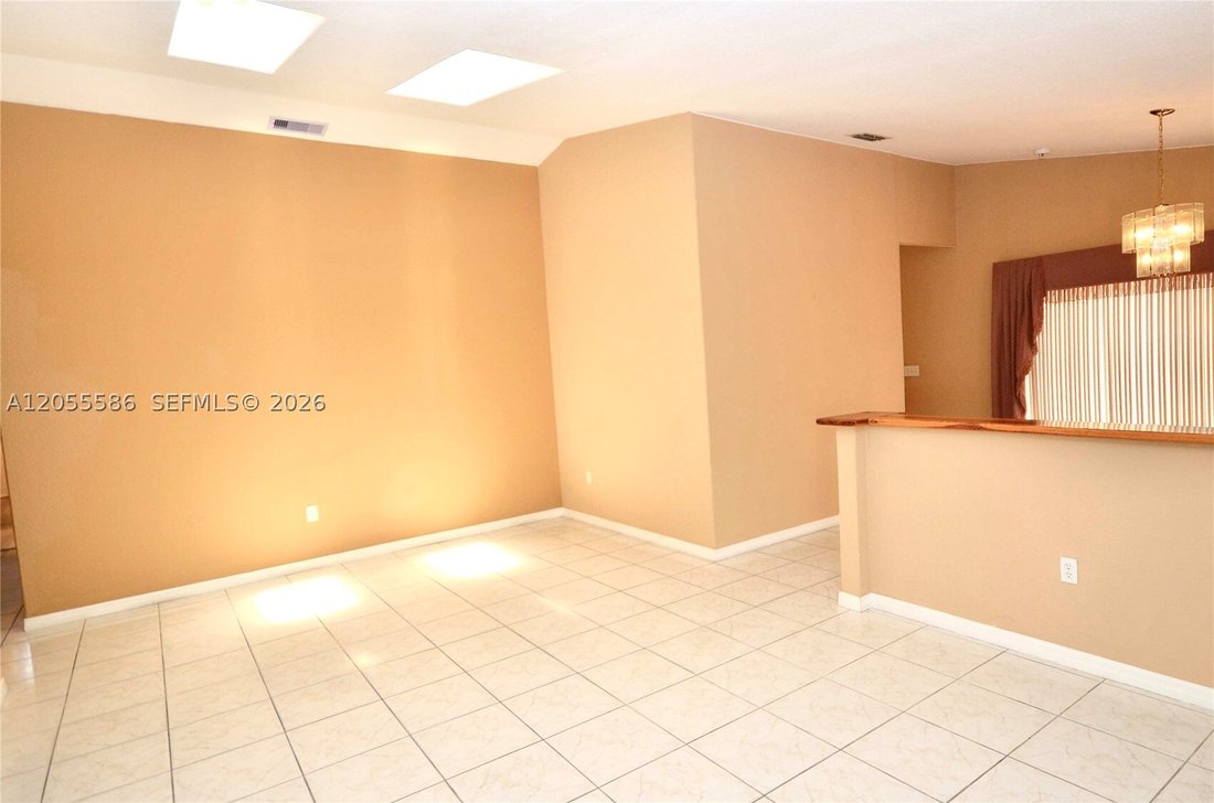 House in Miami Lakes, Florida, United States 5 - 18459420