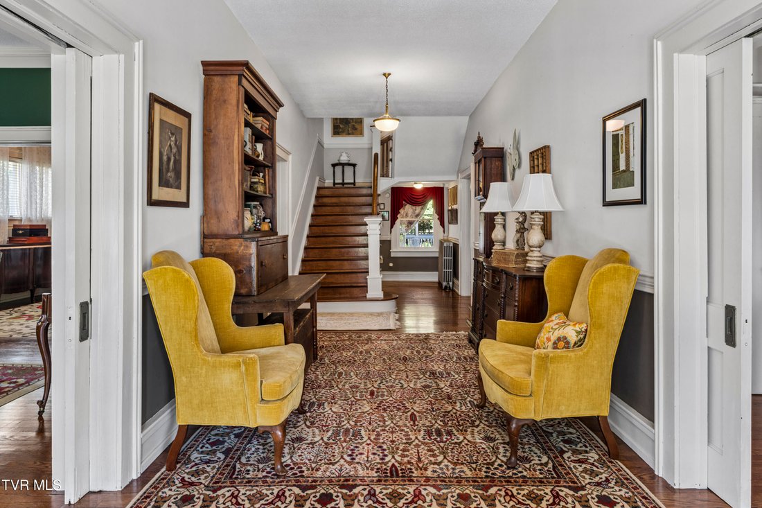 House in Elizabethton, Tennessee, United States 4 - 18470472