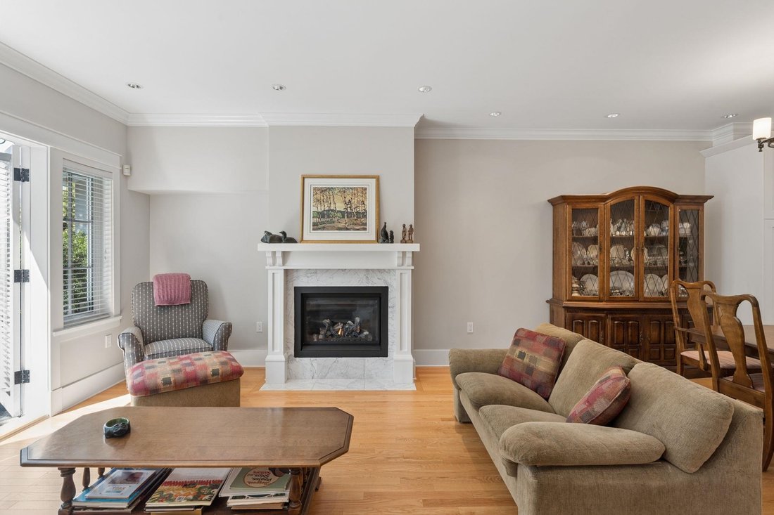 House in West Vancouver, British Columbia, Canada 4 - 18465120