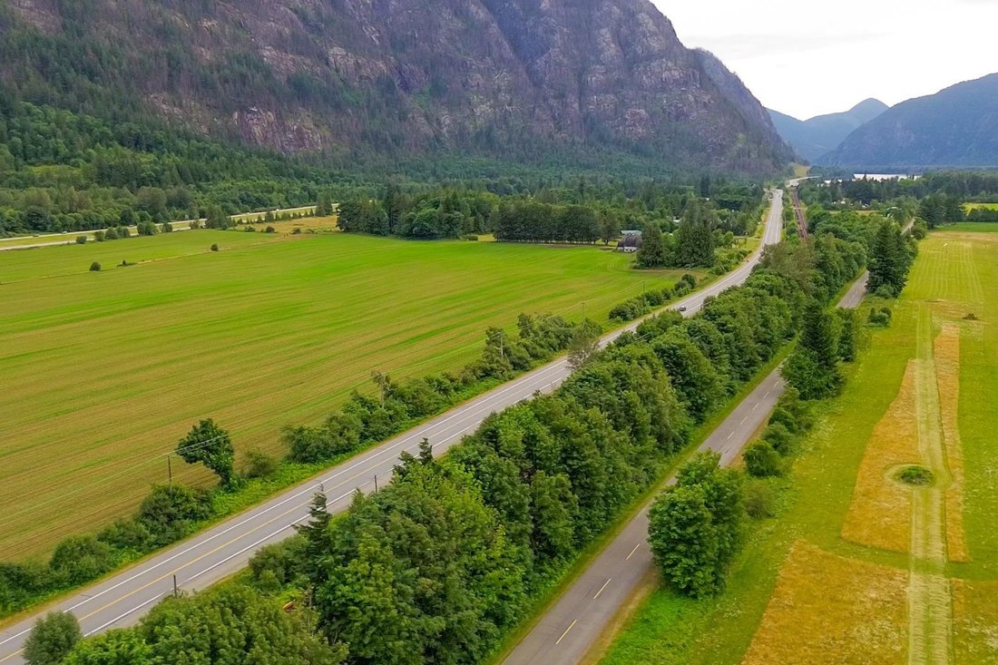 House in Hope, British Columbia, Canada 4 - 18465124