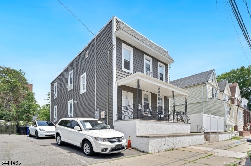 Apartment in Irvington, New Jersey, United States 2 - 18457657