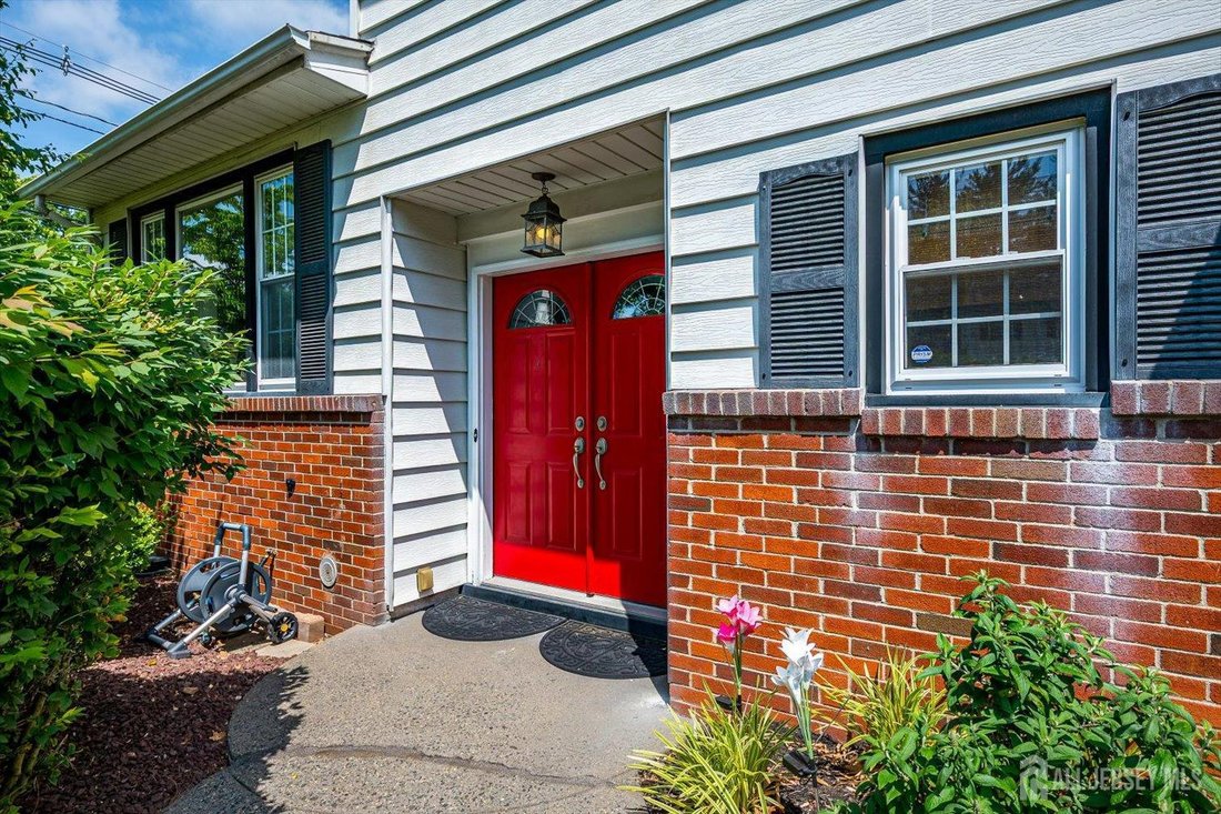 House in Metuchen, New Jersey, United States 4 - 18411569