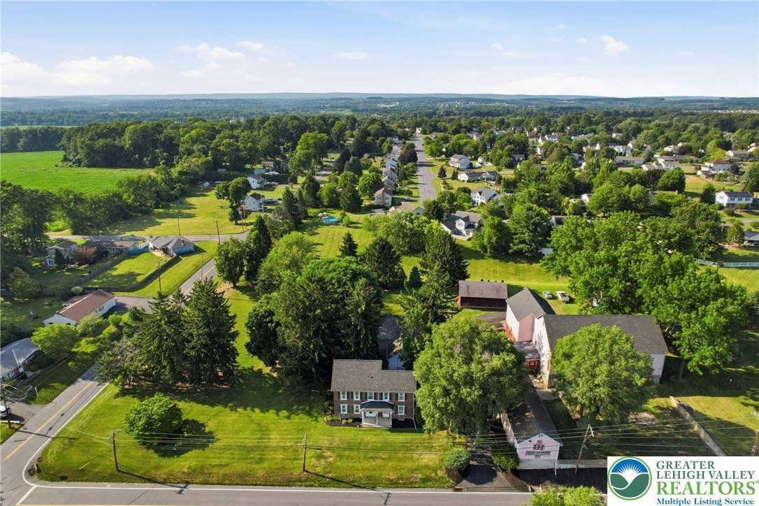 House in Nazareth, Pennsylvania, United States 3 - 18464070