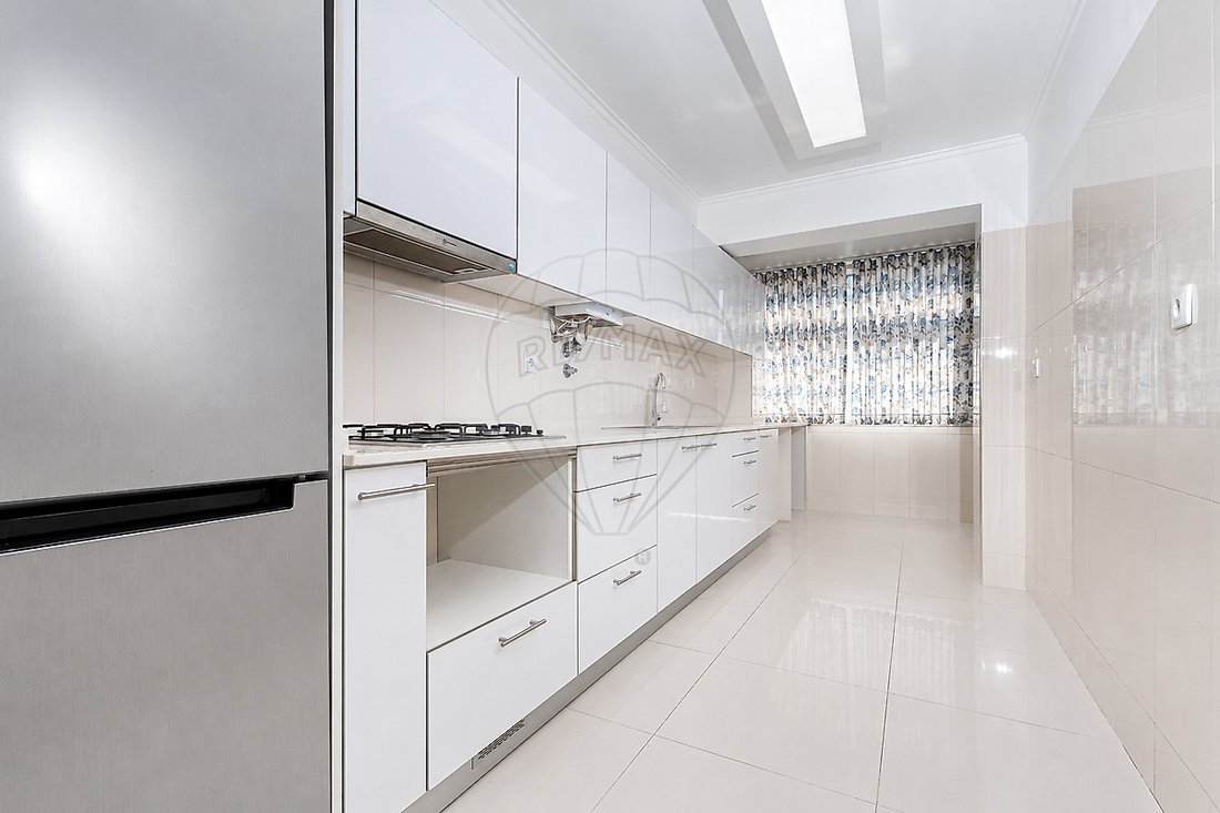 Apartment in Sao Domingos de Benfica, Lisbon, Portugal 1 - 18469451