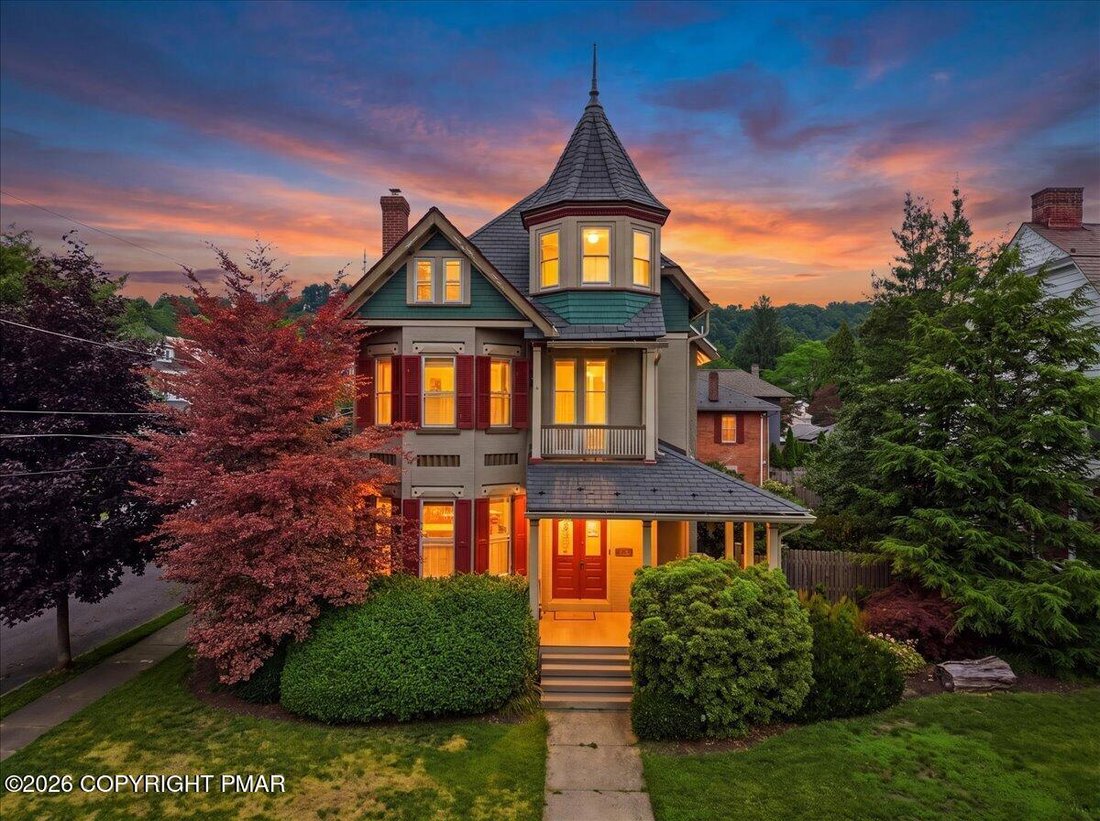 House in Easton, Pennsylvania, United States 2 - 18460189