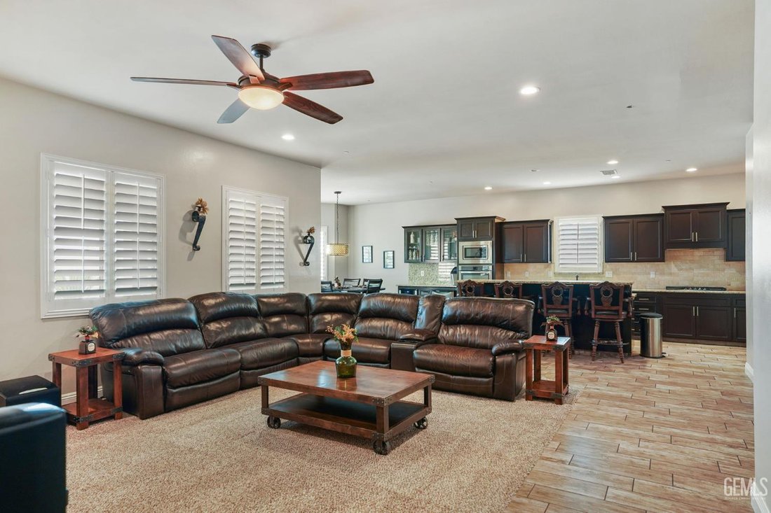 House in Bakersfield, California, United States 5 - 18460146