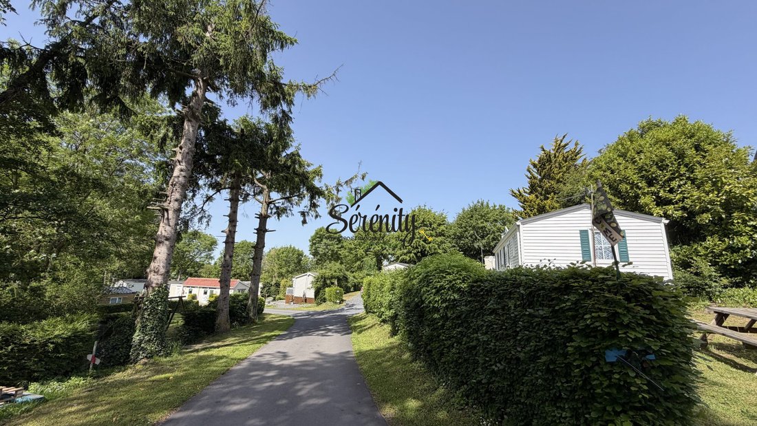 Farm Ranch in Taisnières-sur-Hon, Hauts-de-France, France 1 - 18465495