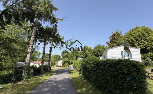 Farm Ranch in Taisnières-sur-Hon, Hauts-de-France, France 1