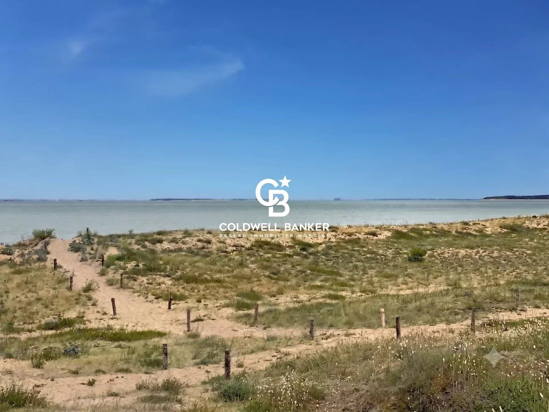 House in Saint-Georges-d'Oleron, Nouvelle-Aquitaine, France 2 - 18457473