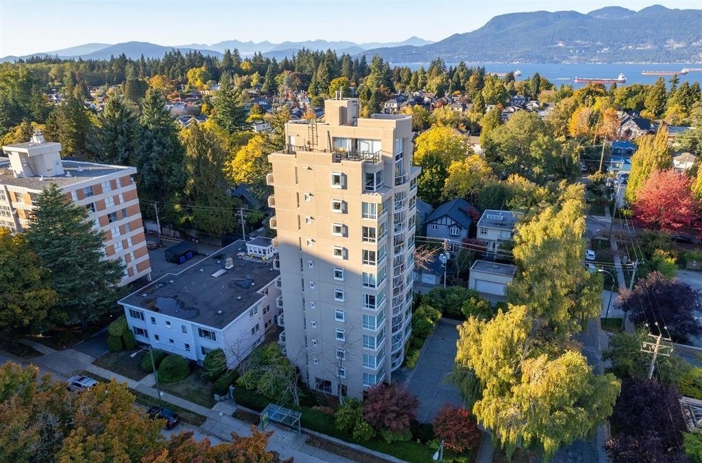 House in Vancouver, British Columbia, Canada 1 - 18465111