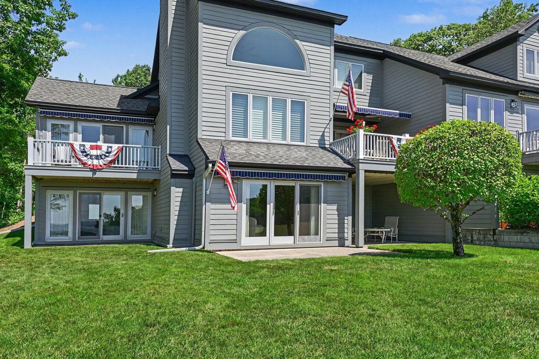 Condo in Wequetonsing, Michigan, United States 1 - 18464298