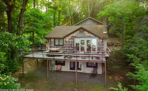 House in Hemlock Farms, Pennsylvania, United States 1