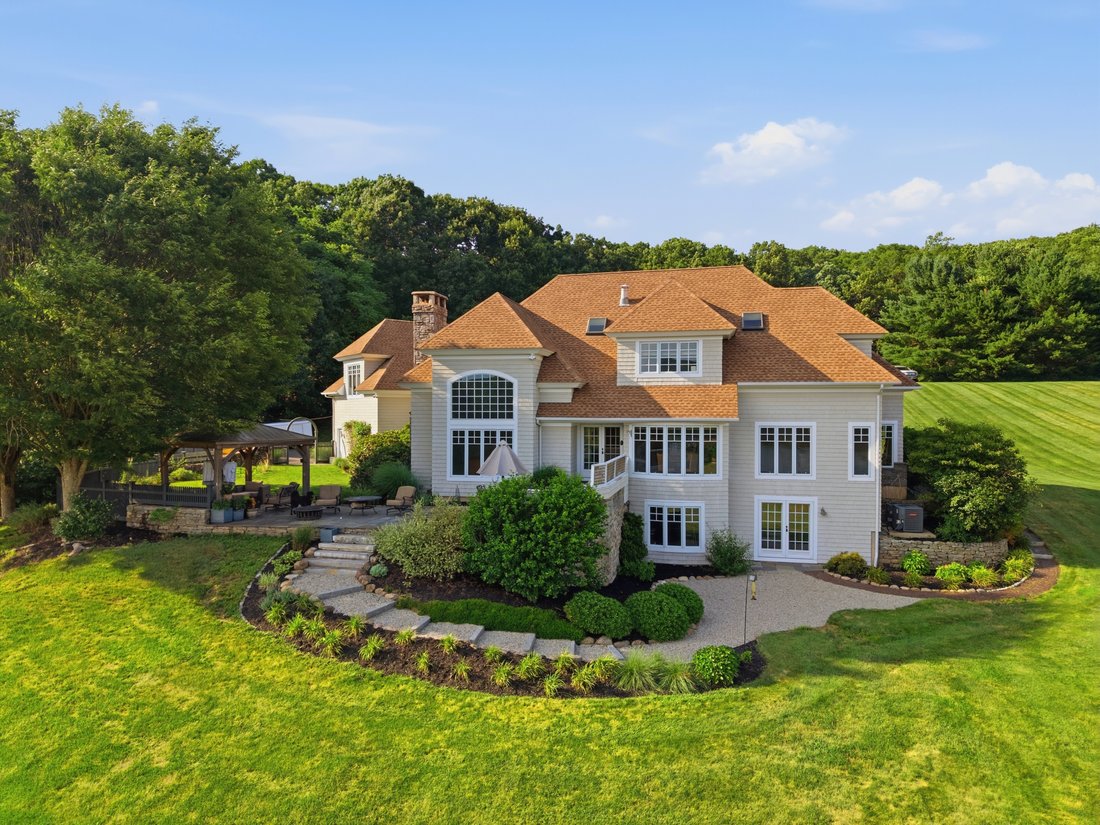House in Glastonbury, Connecticut, United States 2 - 18457410