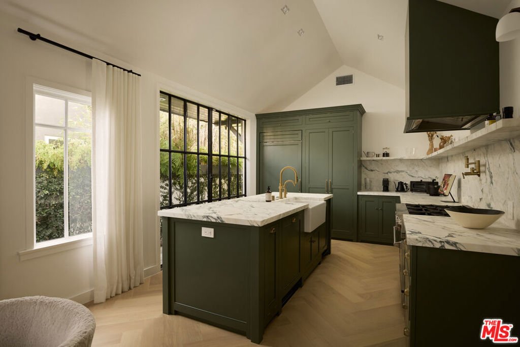 House in Los Angeles, California, United States 5 - 18459107