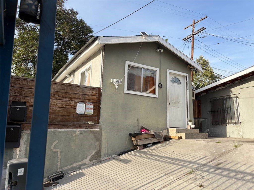 Los Angeles, California, United States 4 - 18472131
