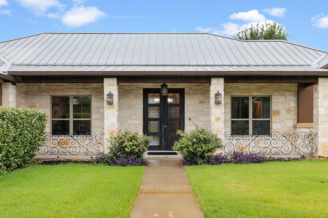 House in Liberty Hill, Texas, United States 2 - 18459436