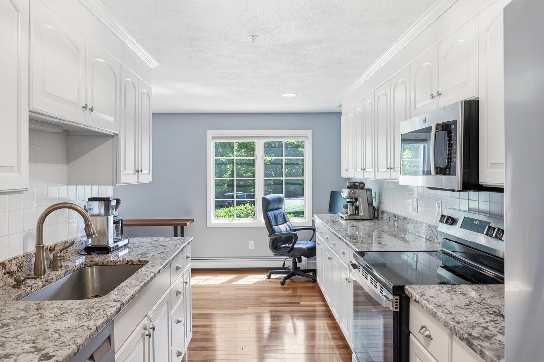 House in Lynnfield, Massachusetts, United States 3 - 18456753