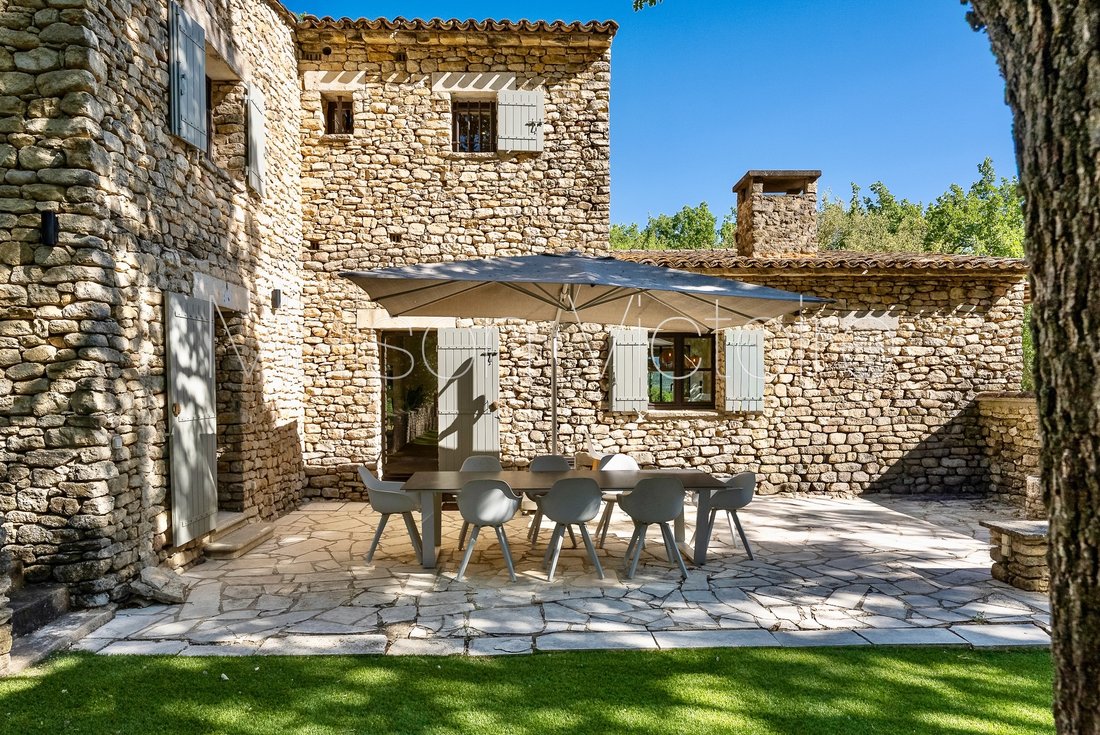 House in Gordes, Provence-Alpes-Côte d'Azur, France 2 - 18460695
