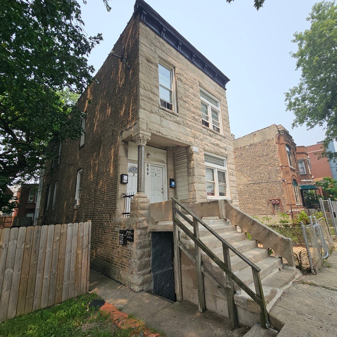 Chicago, Illinois, United States 3 - 18459547