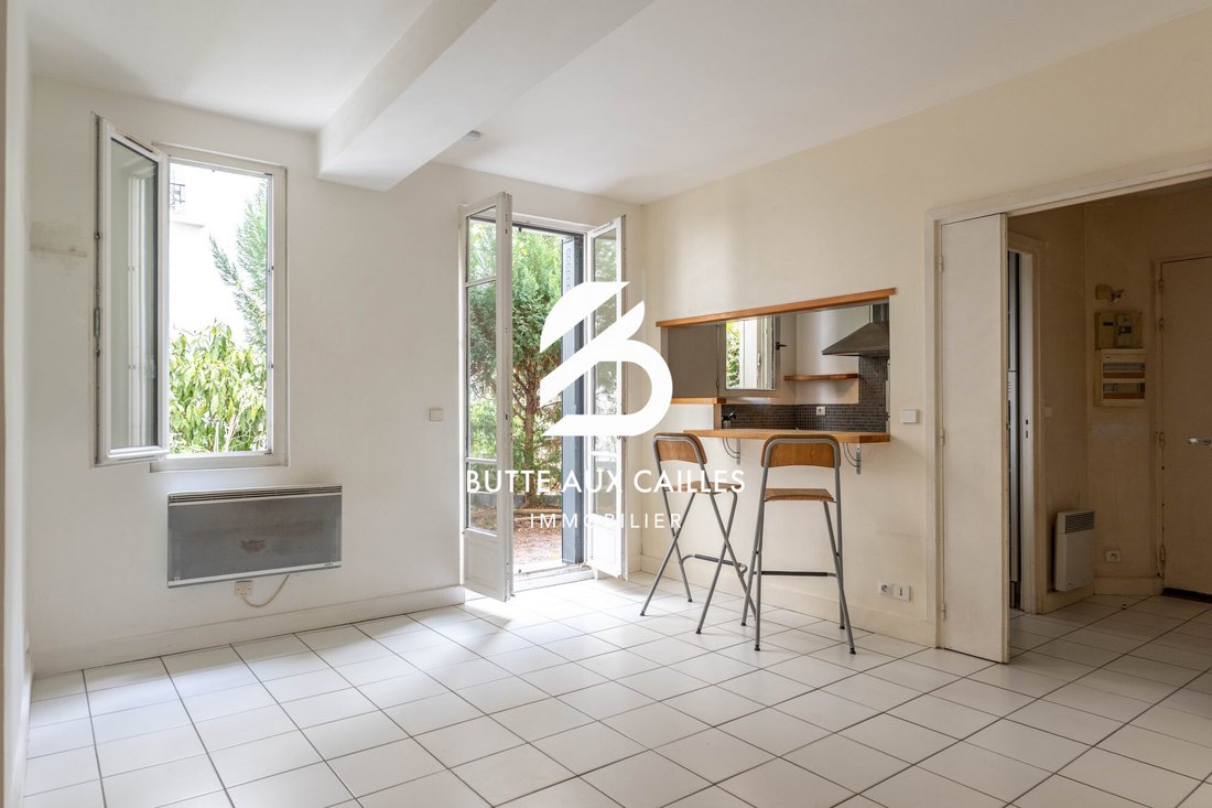 Apartment in Nationale-Deux Moulins, Paris 13e Arrondissement, Paris 2 - 15853229