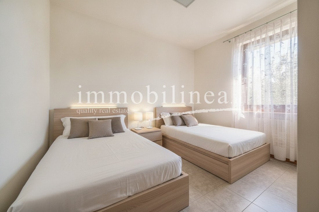 Villa in Cavaion Veronese, Veneto, Italy 2 - 16670973