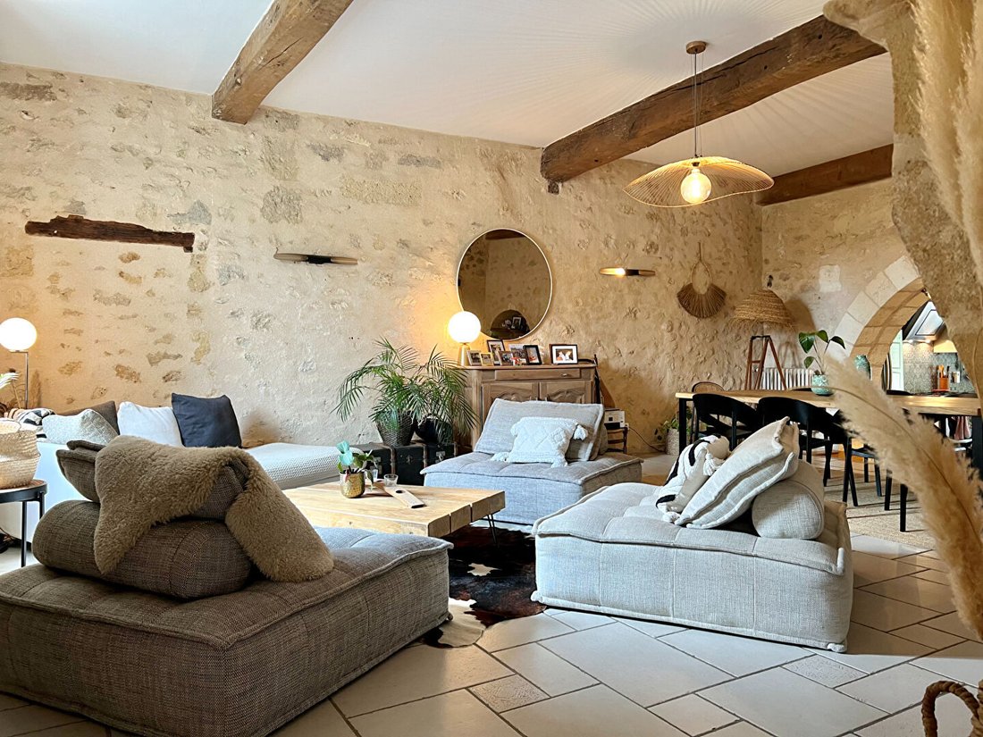Villa in Branne, Nouvelle-Aquitaine, France 3 - 18459182
