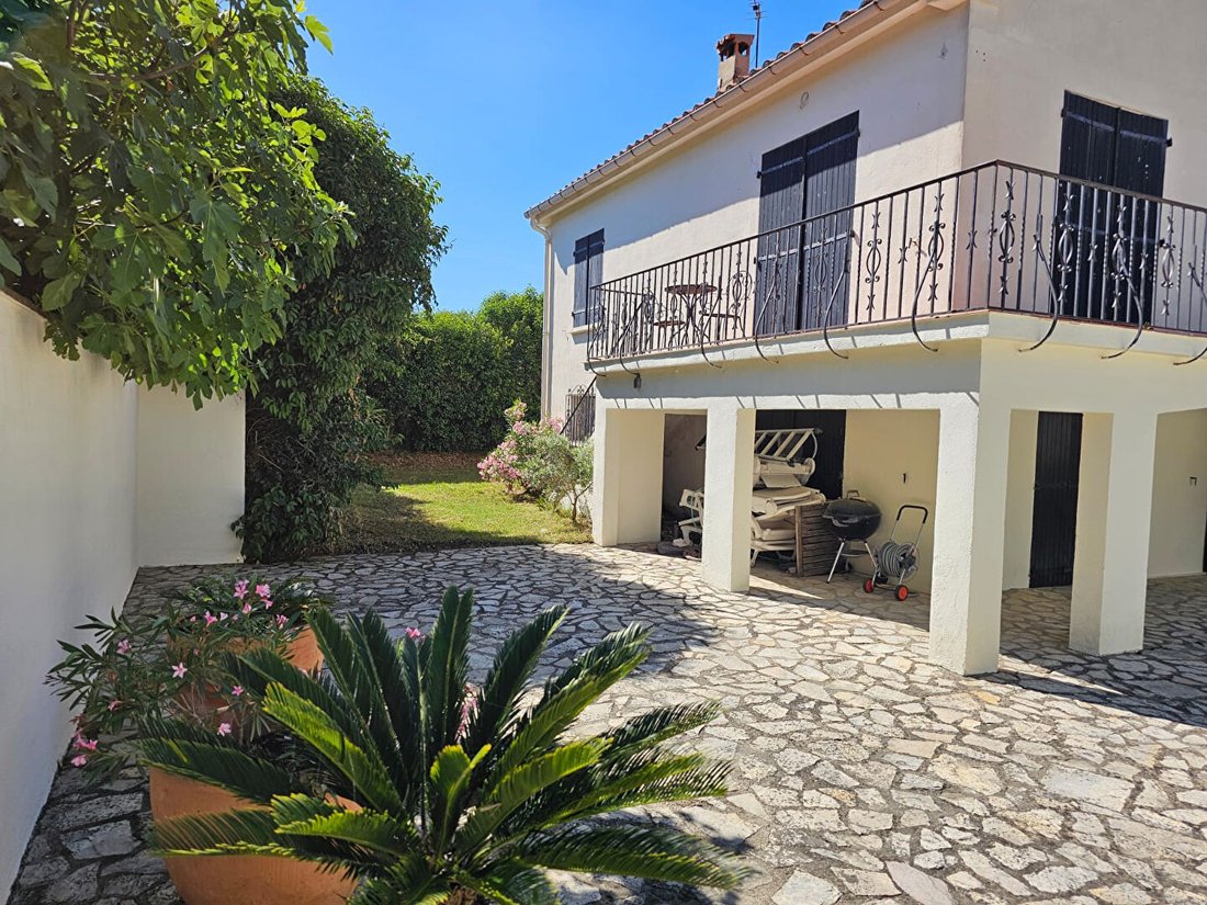 House in Villelongue-dels-Monts, Occitania, France 5 - 18457561