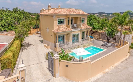 Villa à Loule (Sao Clemente), Algarve, Portugal 1