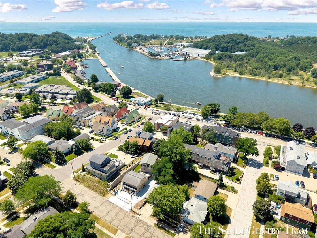 House in Grand Haven, Michigan, United States 3 - 18458524