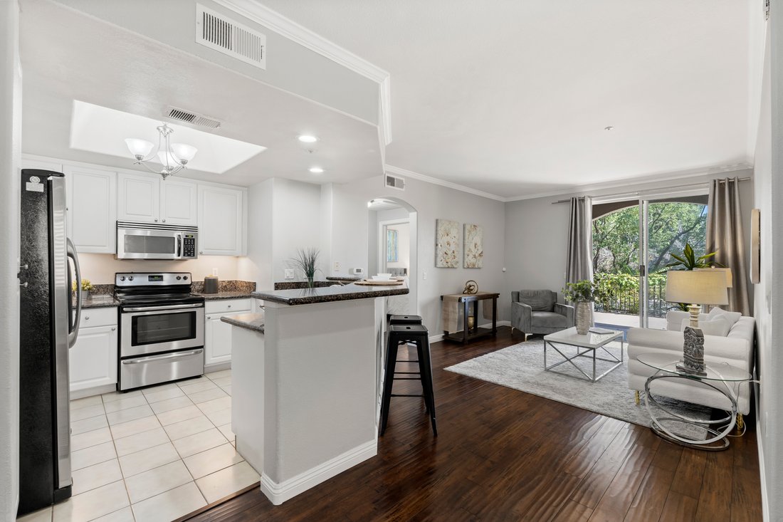 Condo in San Diego, California, United States 4 - 18464256