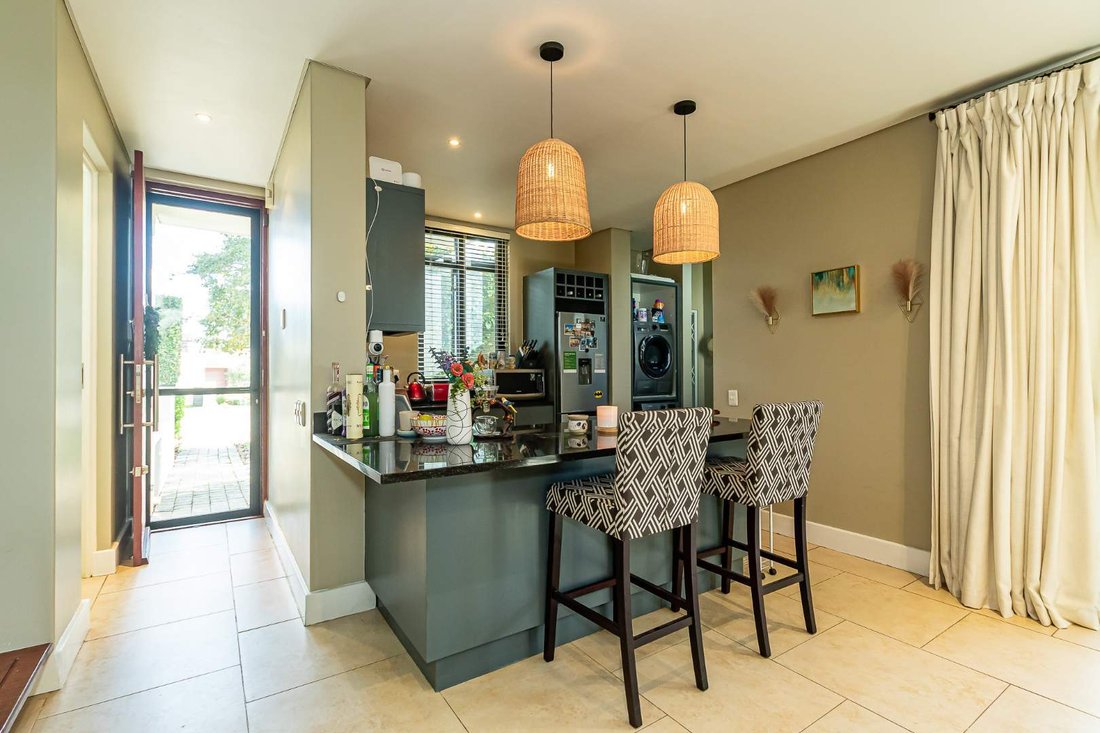 Townhouse in Westlake, Cape Town, Western Cape 5 - 18455666