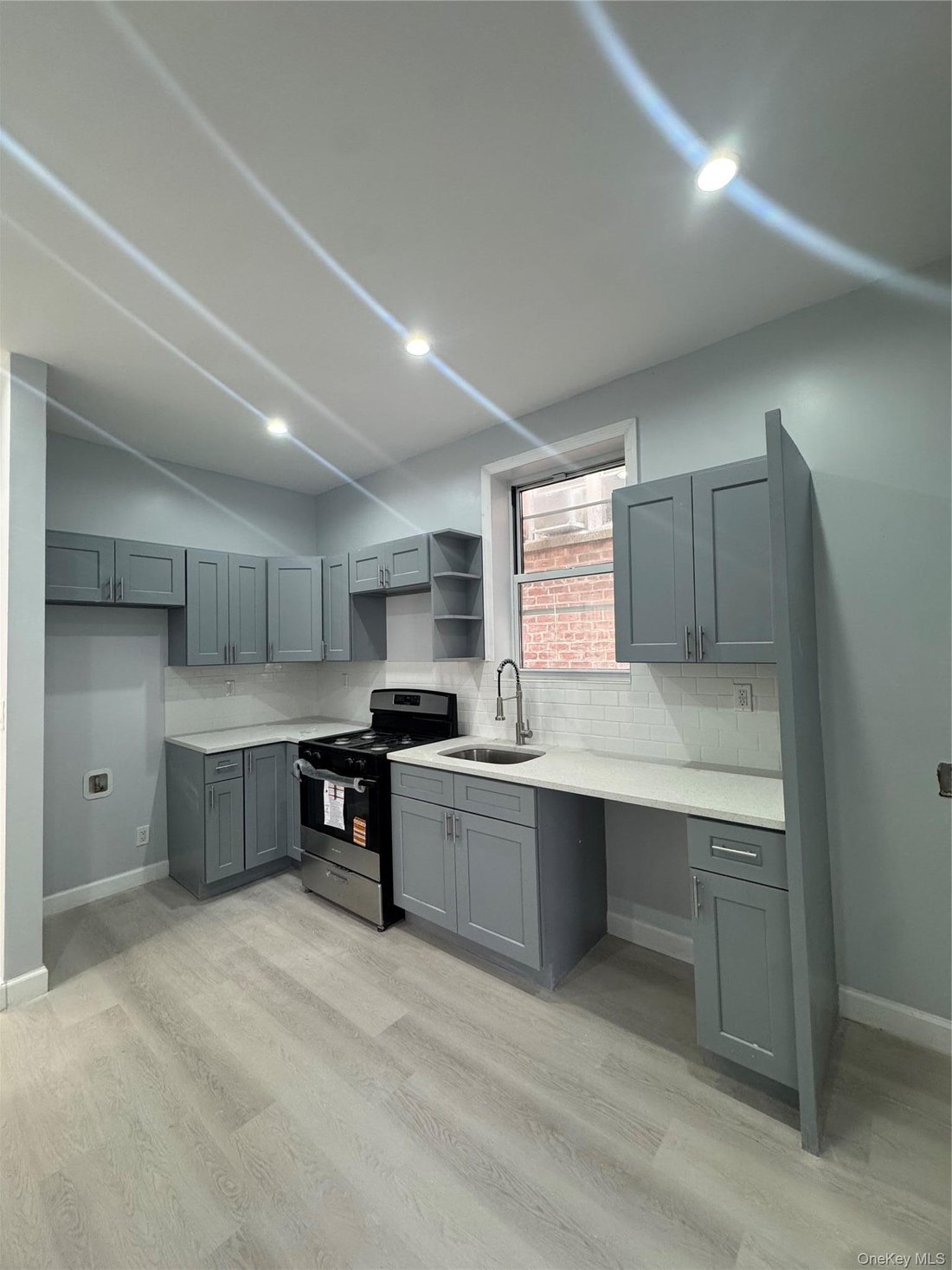 House in New York, New York, United States 3 - 18458659