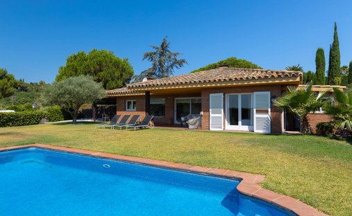 Villa in Sant Vicenc de Montalt, Catalonia, Spain 1