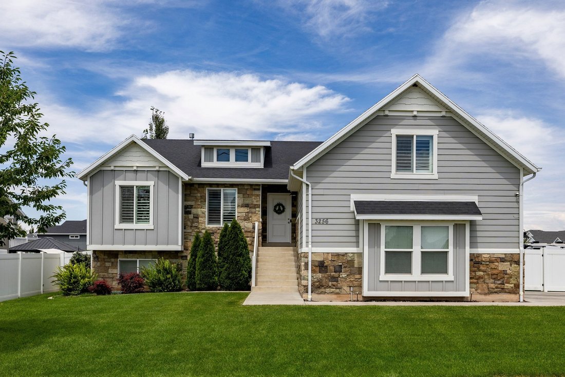 House in Syracuse, Utah, United States 1 - 18458021