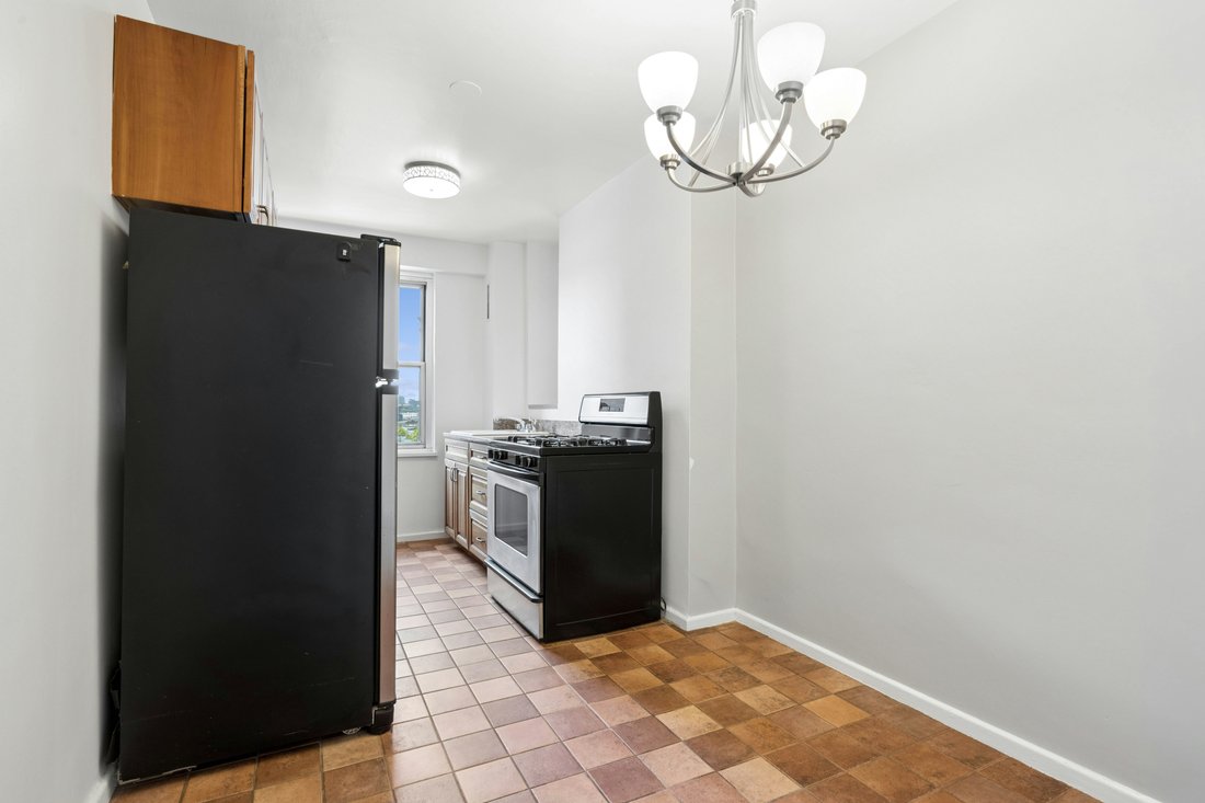 Co Op in New York, New York, United States 5 - 18450552