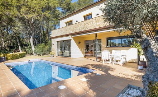 Villa in Tamariu, Palafrugell, Spain 1