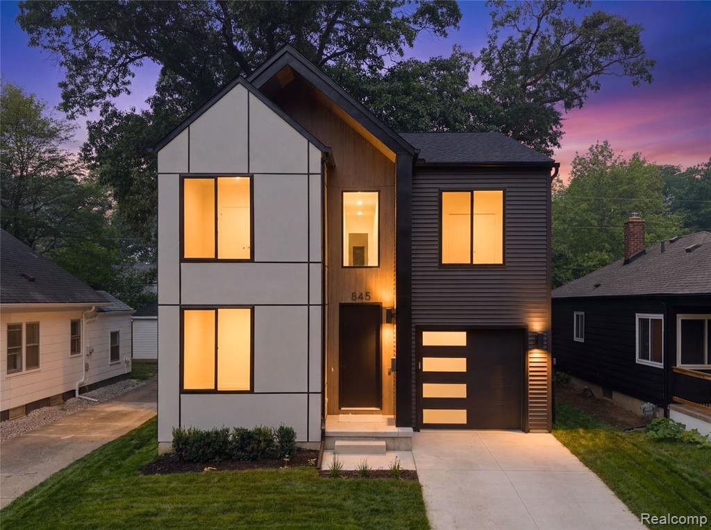 House in Ferndale, Michigan, United States 1 - 18458538