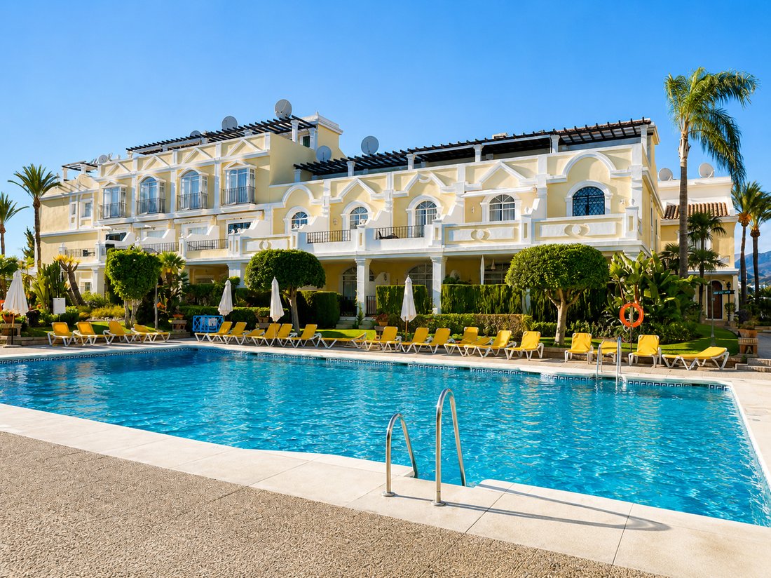 Apartment in Puerto Banus, Marbella, Spain 1 - 18458656