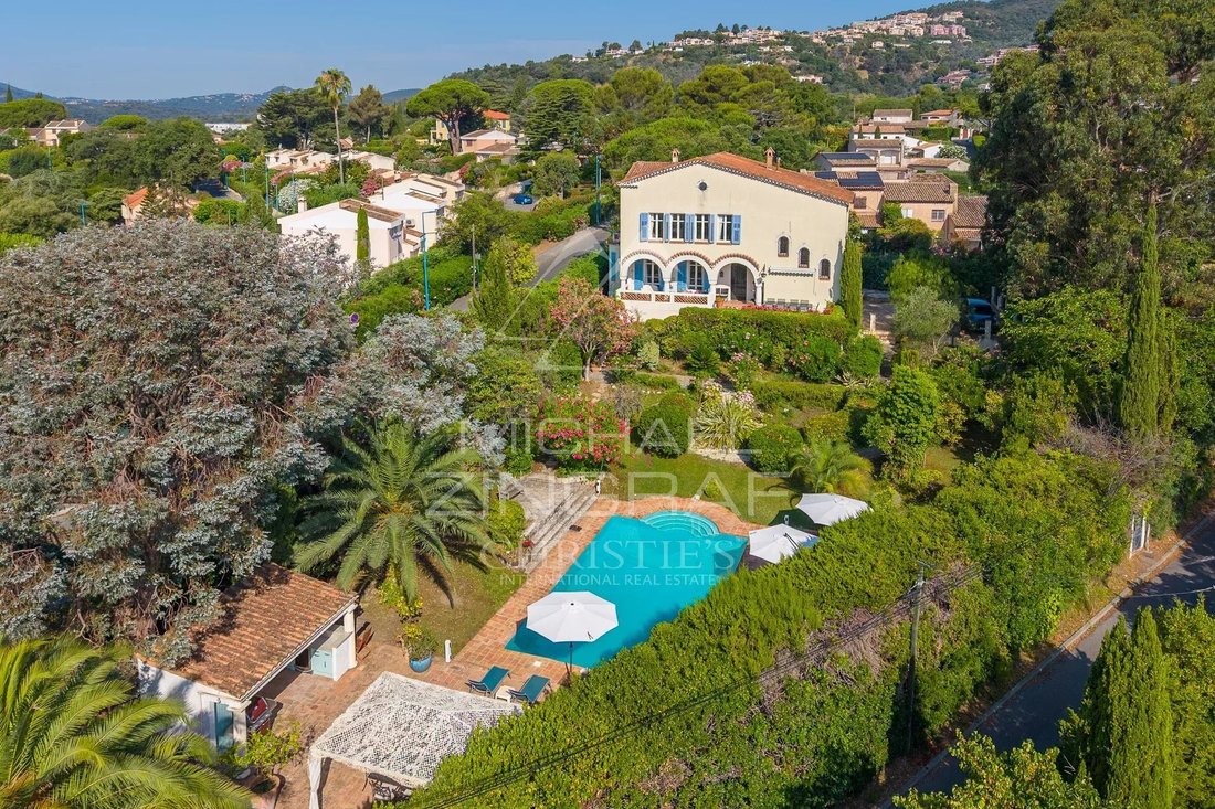 Villa in Le Grand Duc-Minelle, Mandelieu-la-Napoule, France 1 - 18457338