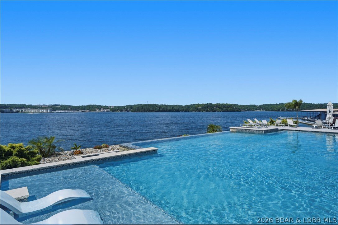 Condo in Sunrise Beach, Missouri, United States 3 - 18466537
