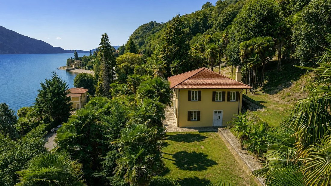 Villa in Oggebbio, Piedmont, Italy 1 - 13088734