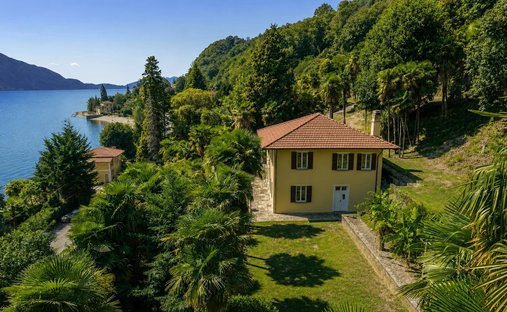 Villa in Oggebbio, Piedmont, Italy 1
