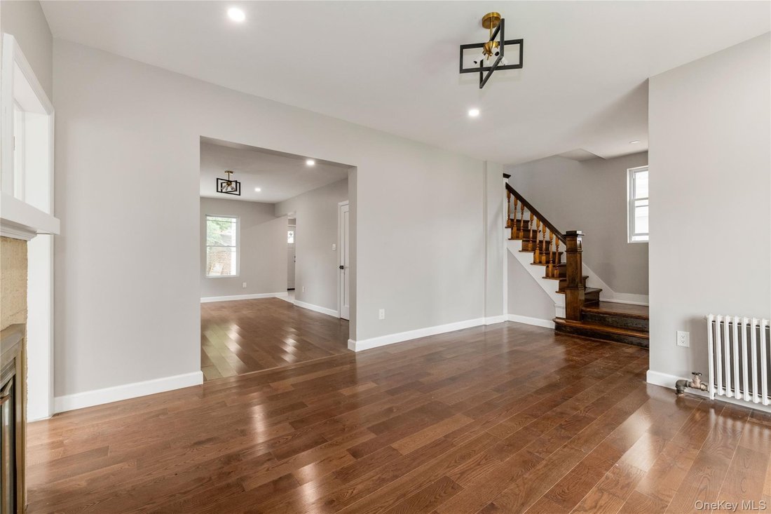 House in New York, New York, United States 4 - 18456381