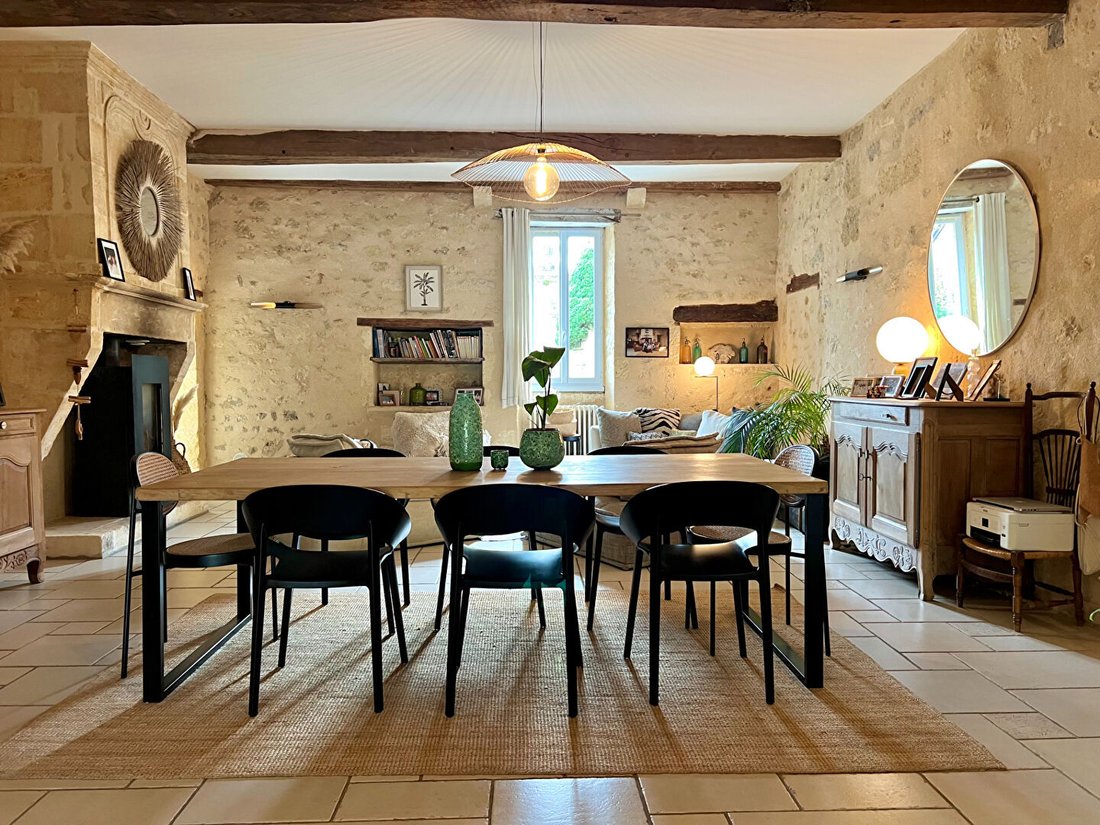 Villa in Branne, Nouvelle-Aquitaine, France 4 - 18459182